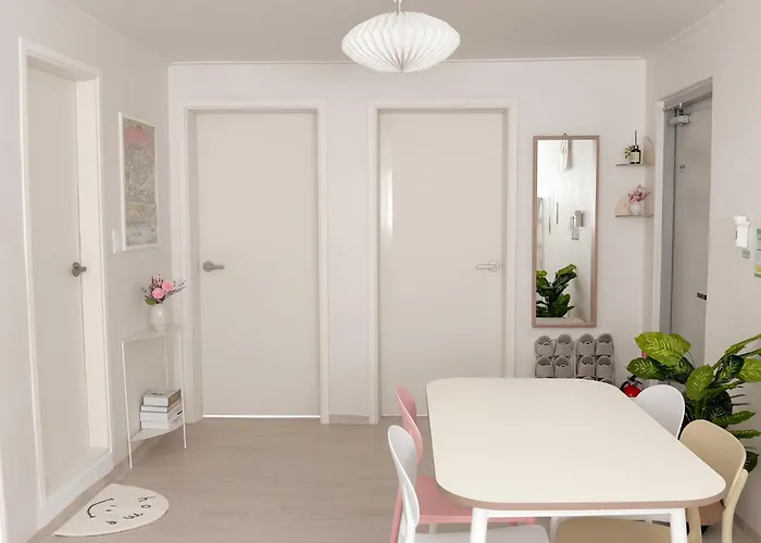 Comfortable 동묘2분 동대문 낙산공원 Ddp 남산 명동 인사동 광화문 Seoul