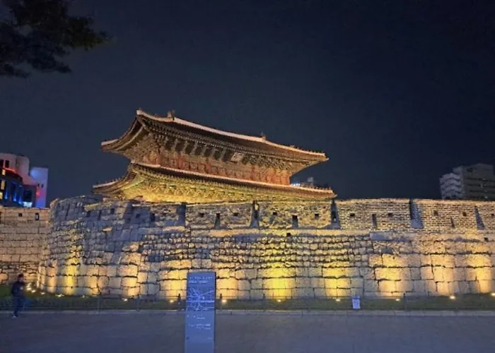 Comfortable 동묘2분 동대문 낙산공원 Ddp 남산 명동 인사동 광화문 * Seoul